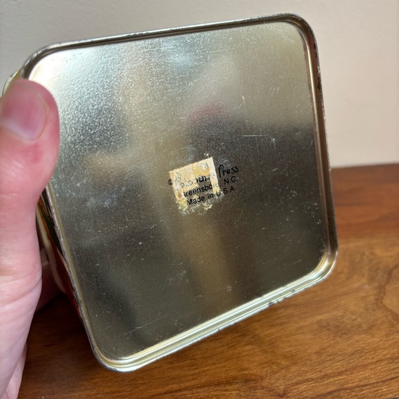 Colourful Vintage tin with blocks - Picture 11 of 14